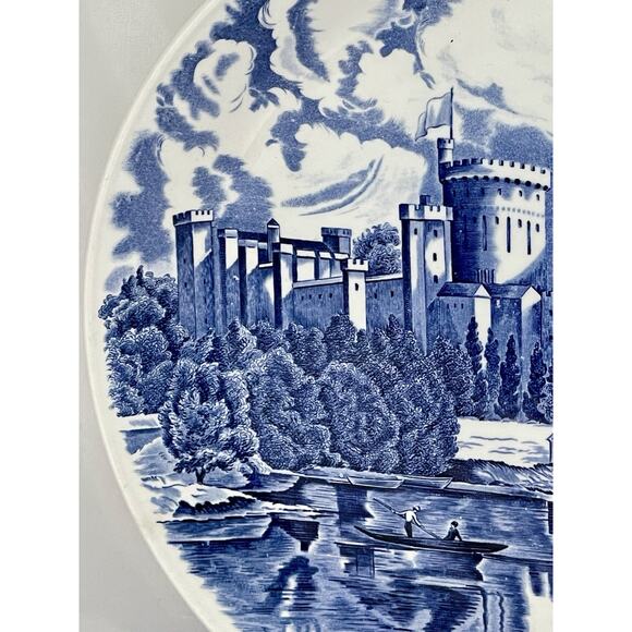 Johnson Bros Windsor Castle 10" Collector's Plate Blue White - Picture 2 of 7